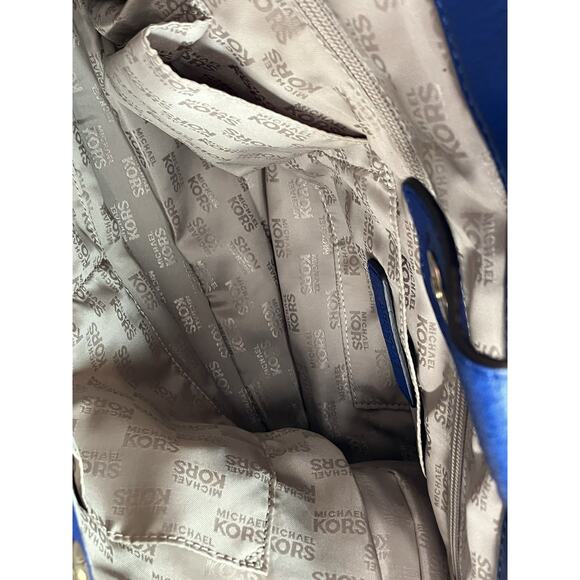 Michael Kors Large Blue Handbag With Crossbody Strap - Picture 7 of 15